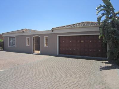 House For Sale in Uitzicht, Durbanville